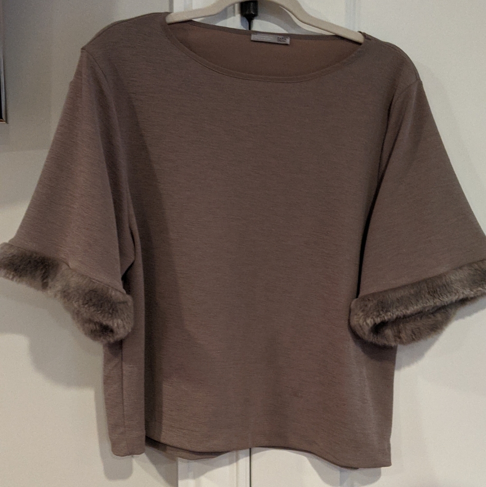 Zara faux fur trim top size Large